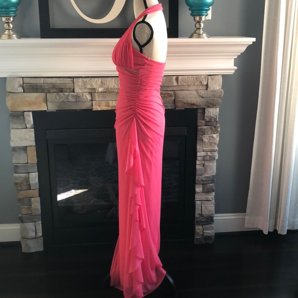 Pink formal - Picture 2 of 4